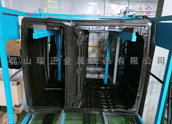 英菲尼迪全景天窗產品